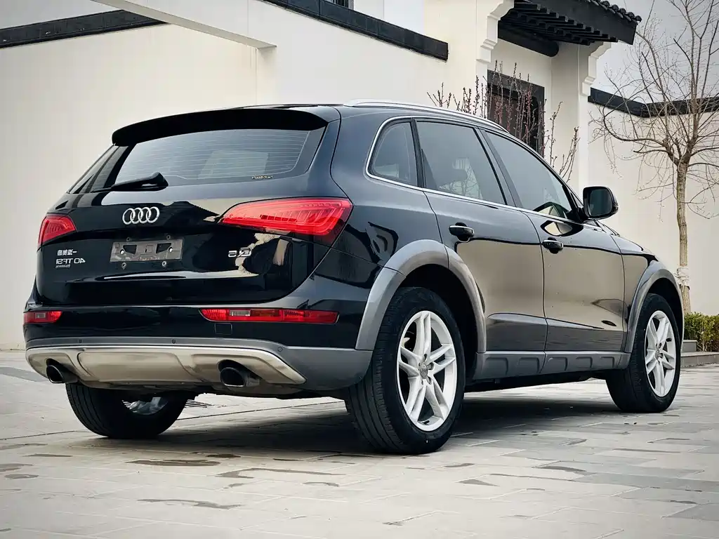 Audi Q5 — фото 6