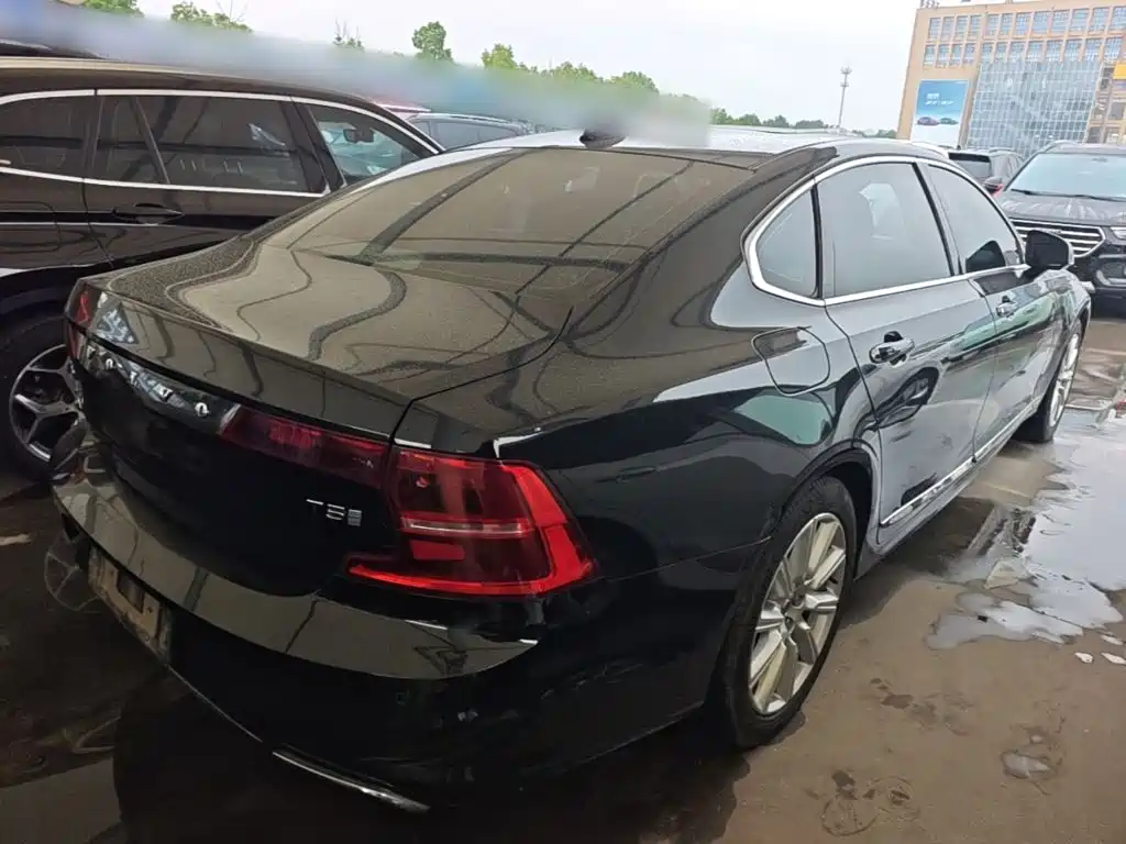 Volvo S90 — фото 6