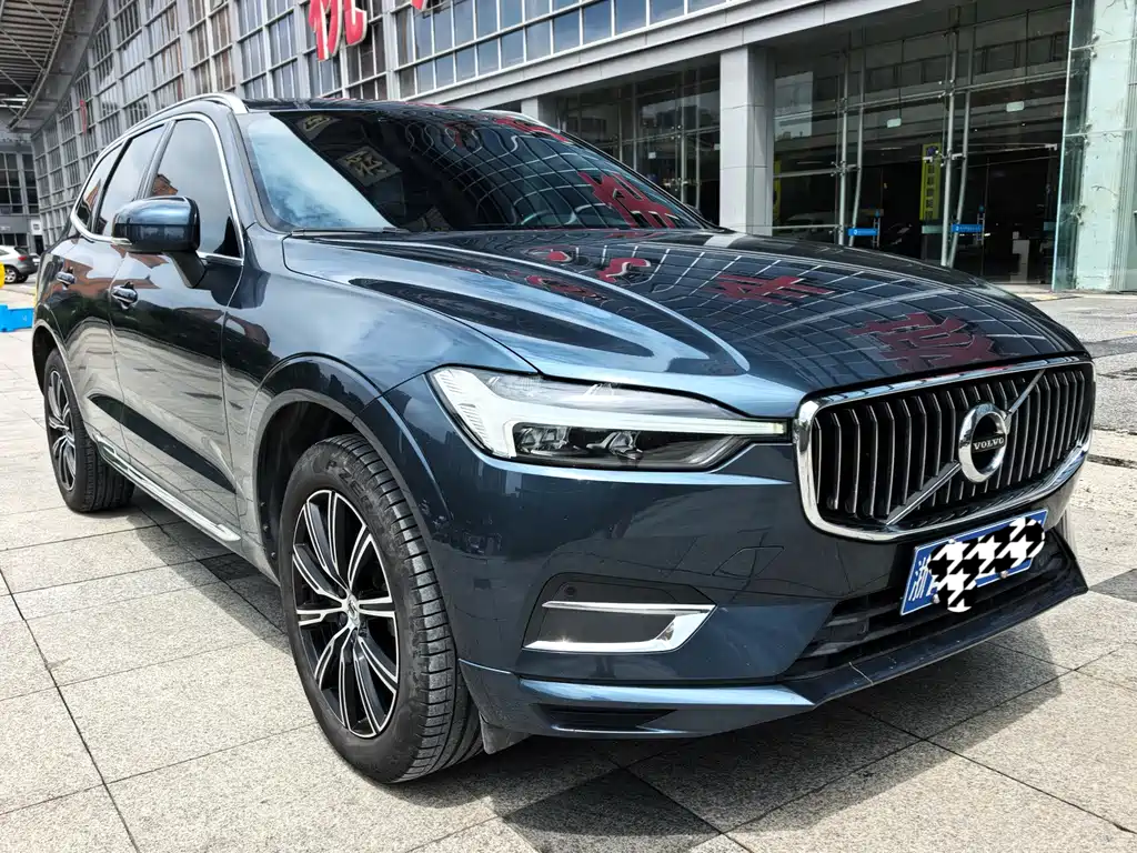 Volvo XC60 — фото 3