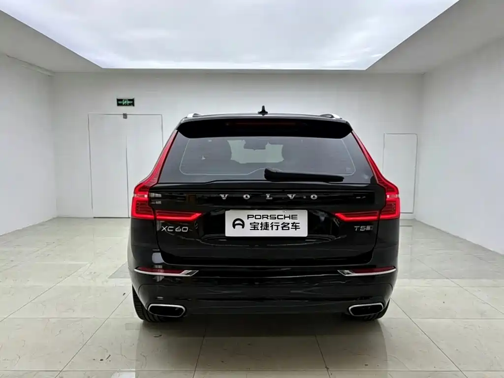 Volvo XC60 — фото 4