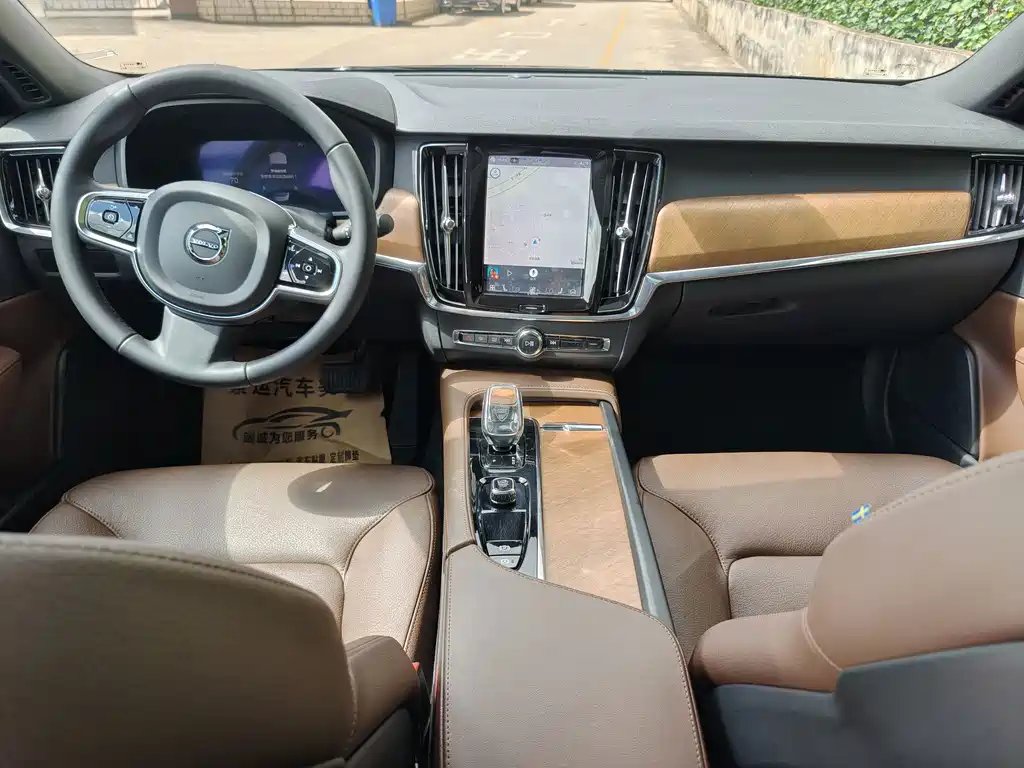 Volvo S90 — фото 13