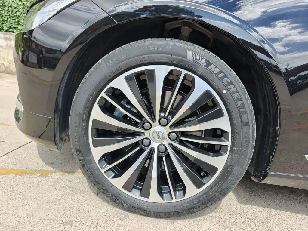 Volvo S90 — фото 19