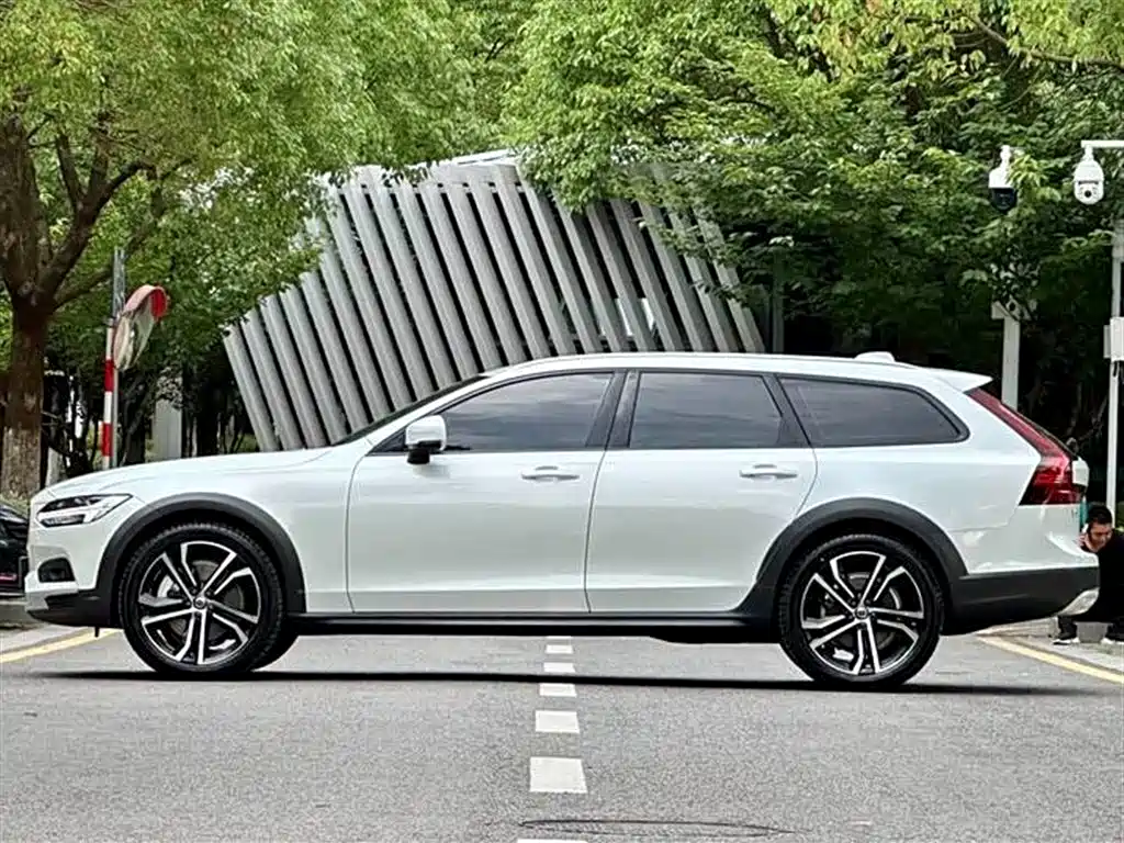 Volvo V90 — фото 3