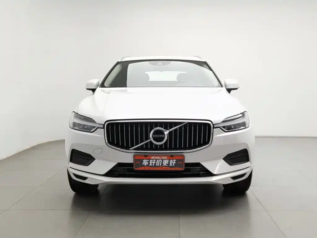 Volvo XC60 — фото 3