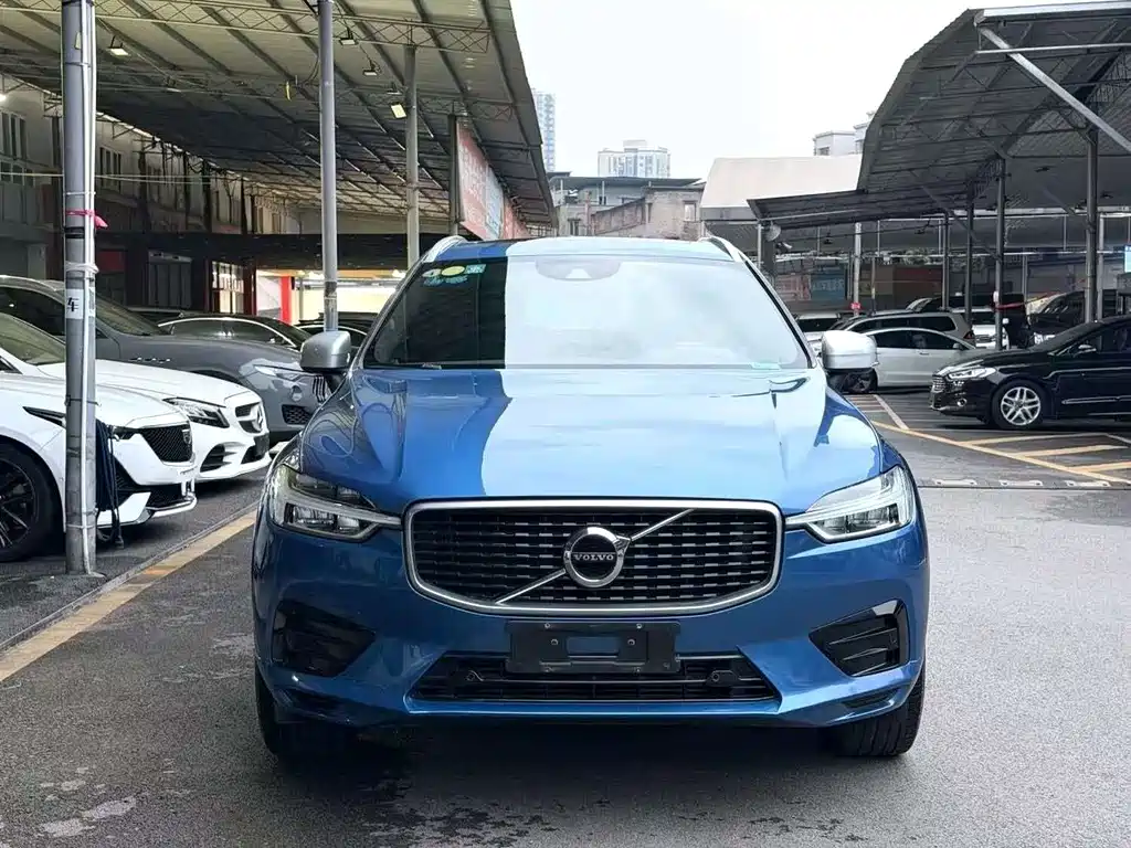 Volvo XC60 — фото 2