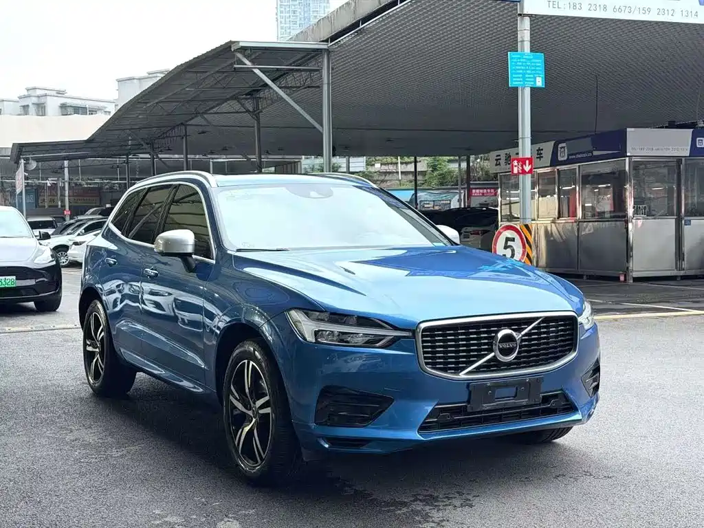Volvo XC60 — фото 3