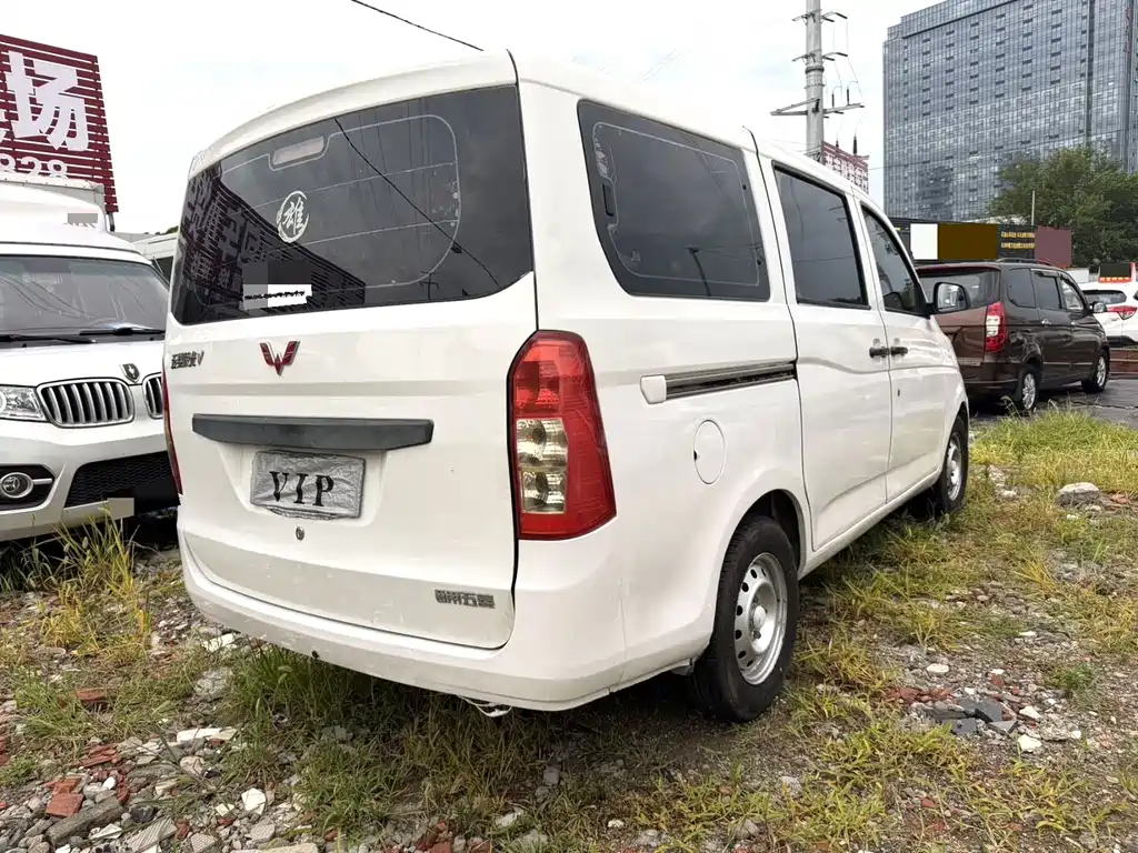 Wuling Rongguang V — фото 4