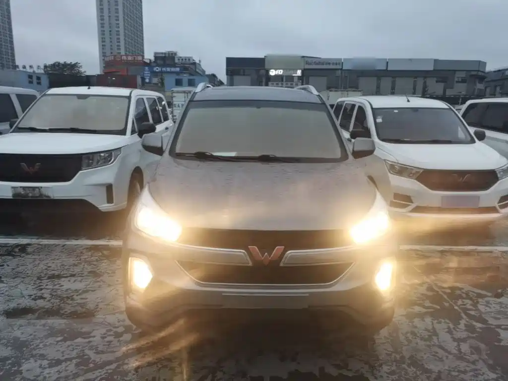 Wuling Hongguang S3 — фото 2