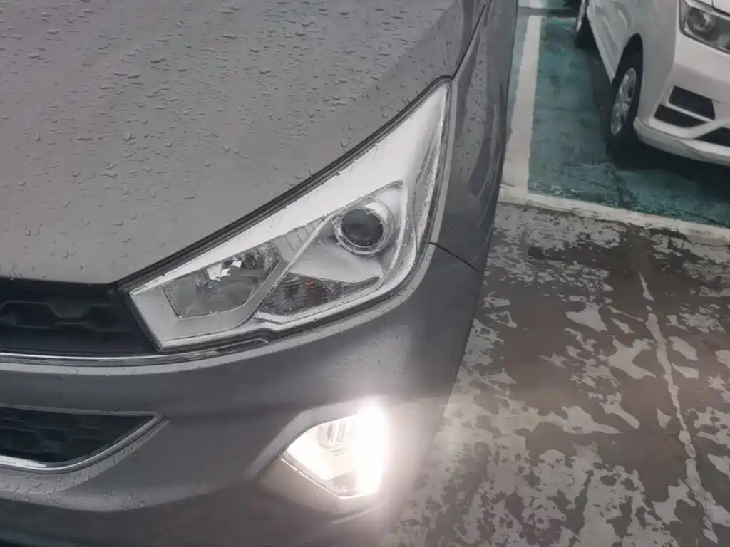 Wuling Hongguang S3 — фото 23