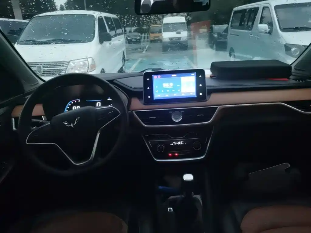 Wuling Hongguang S3 — фото 9