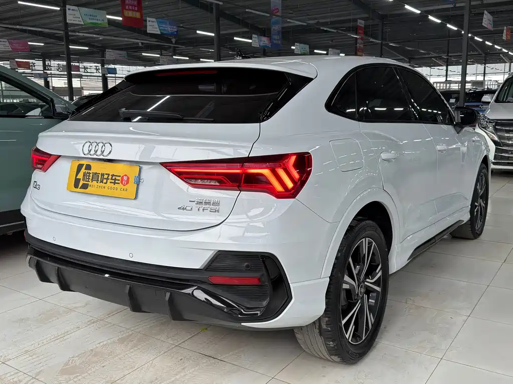 Audi Q3 — фото 24