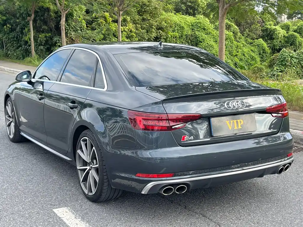 Audi S4 — фото 4