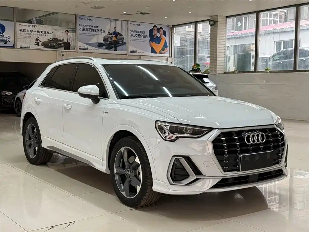 Audi Q3 — фото 3