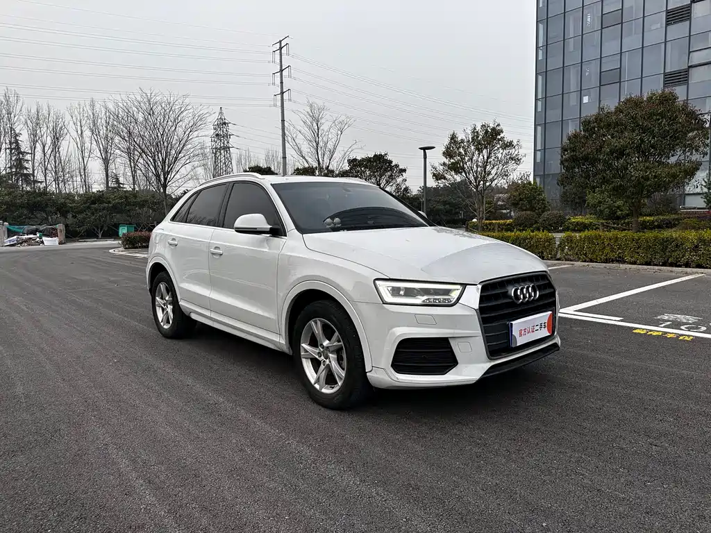 Audi Q3 — фото 2