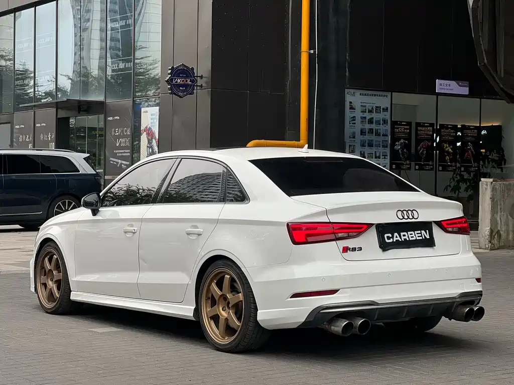 Audi S3 — фото 21