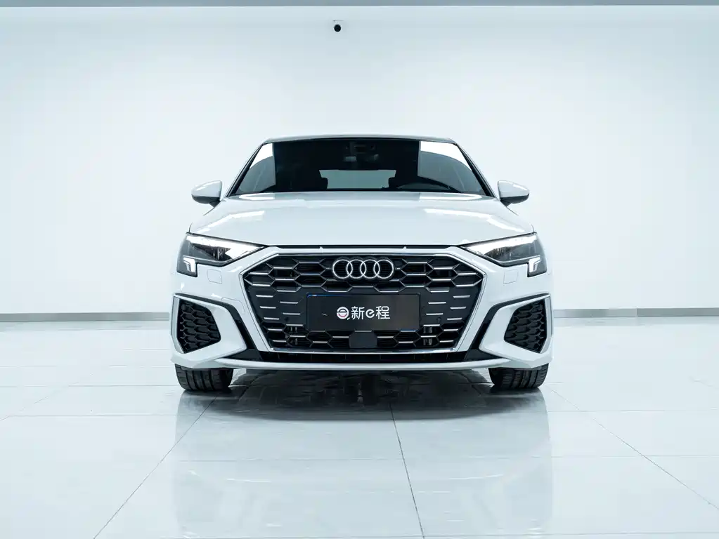 Audi A3 — фото 2