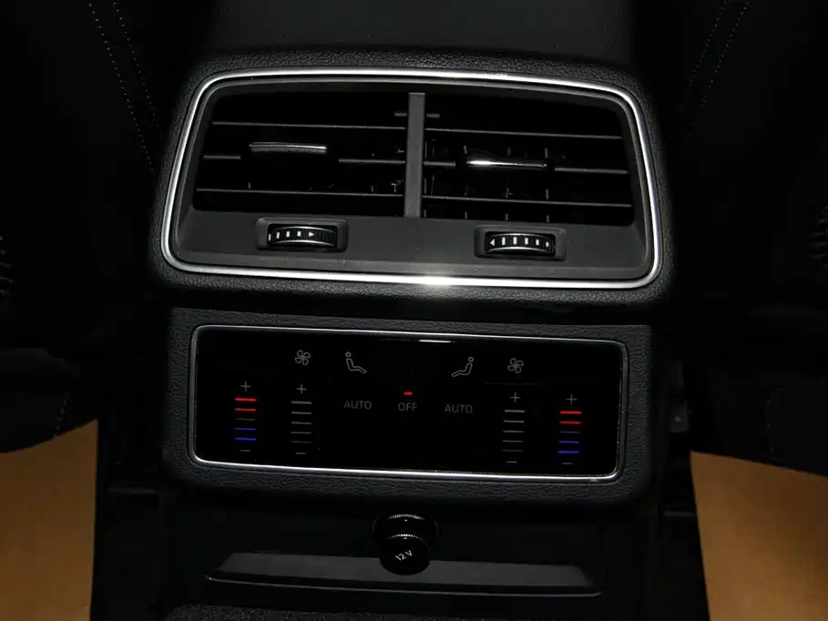 Audi A7 — фото 17