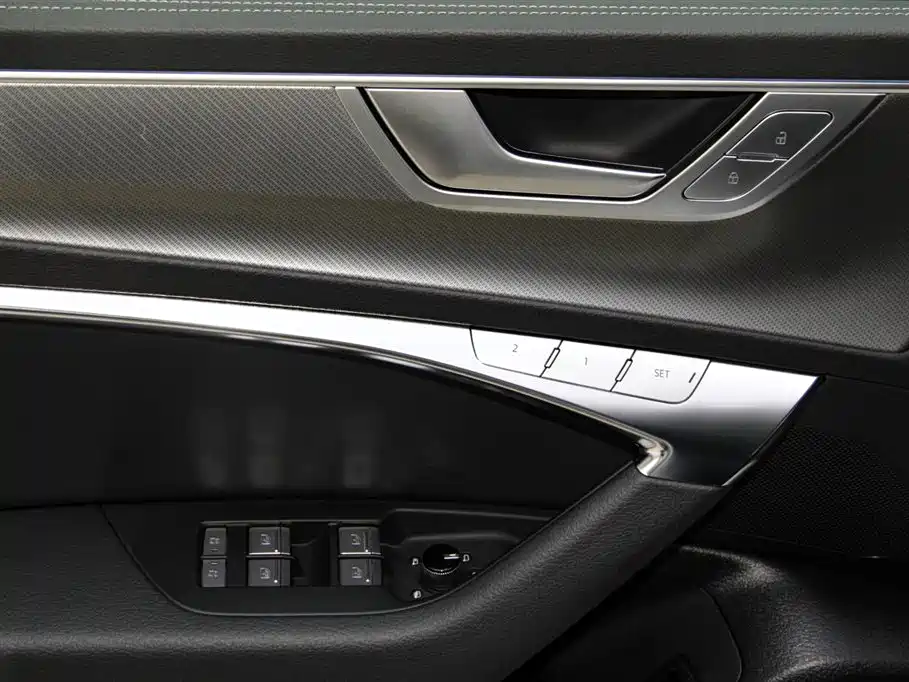 Audi A7 — фото 18