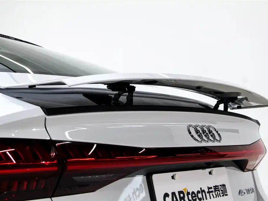 Audi A7 — фото 28