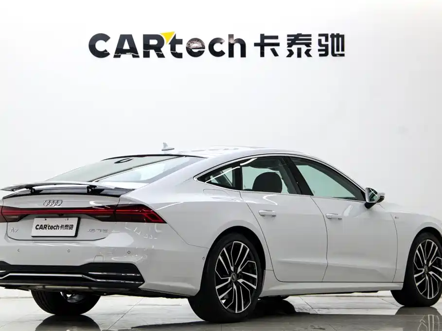 Audi A7 — фото 6
