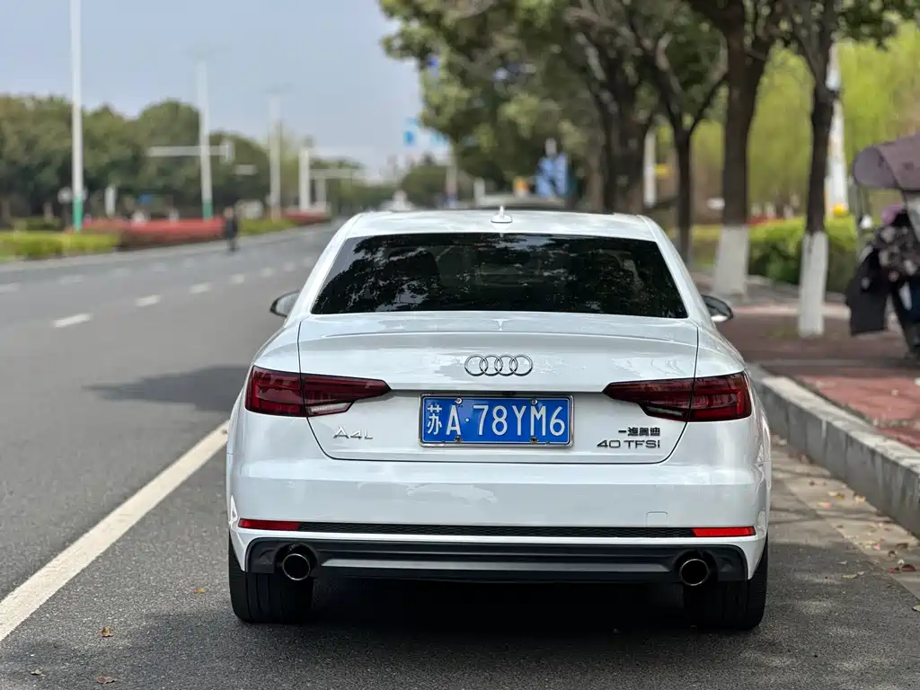 Audi A4L — фото 5