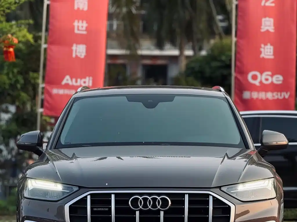 Audi Q5L — фото 2
