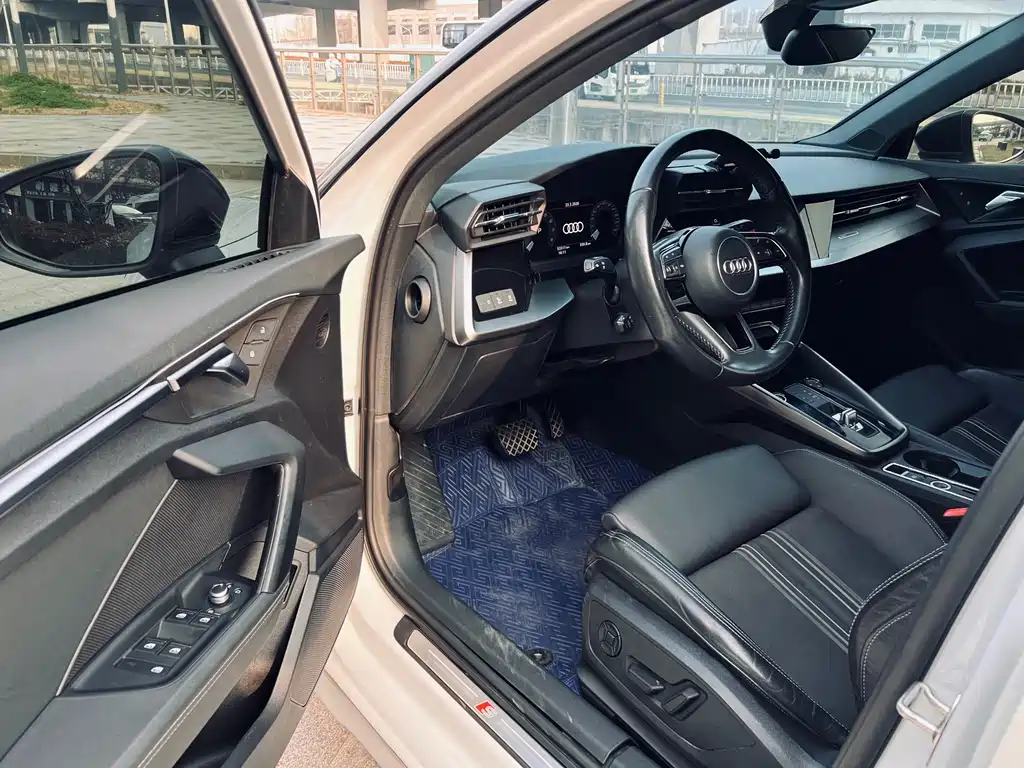 Audi A3 — фото 17