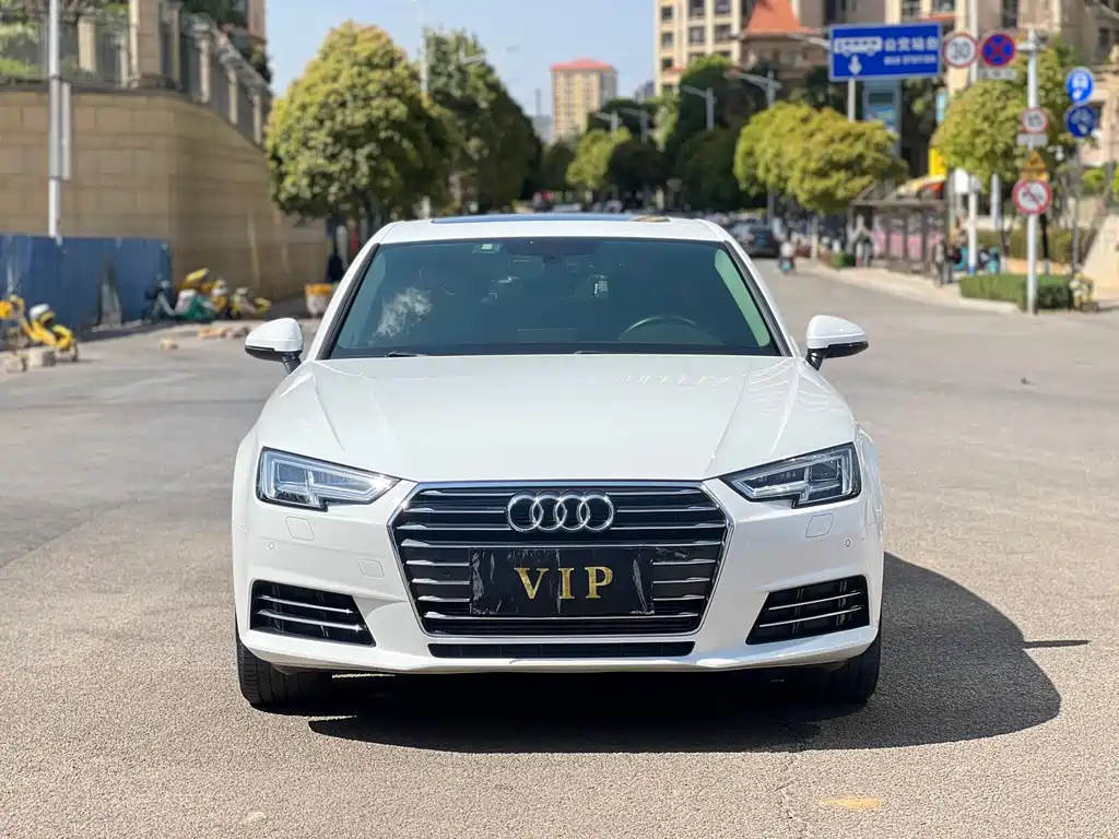 Audi A4L — фото 2