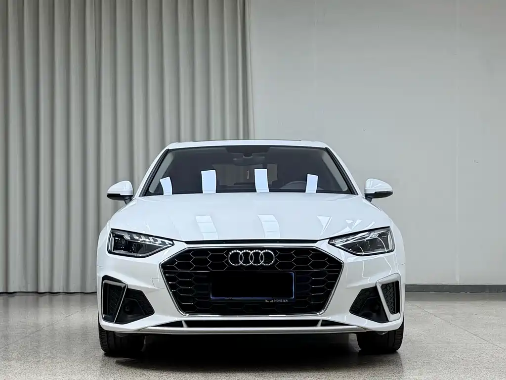 Audi A4L — фото 2