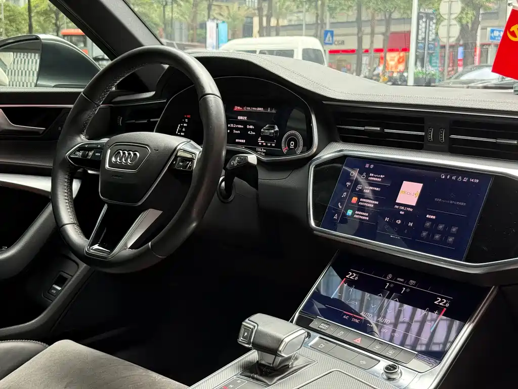 Audi A6L — фото 14