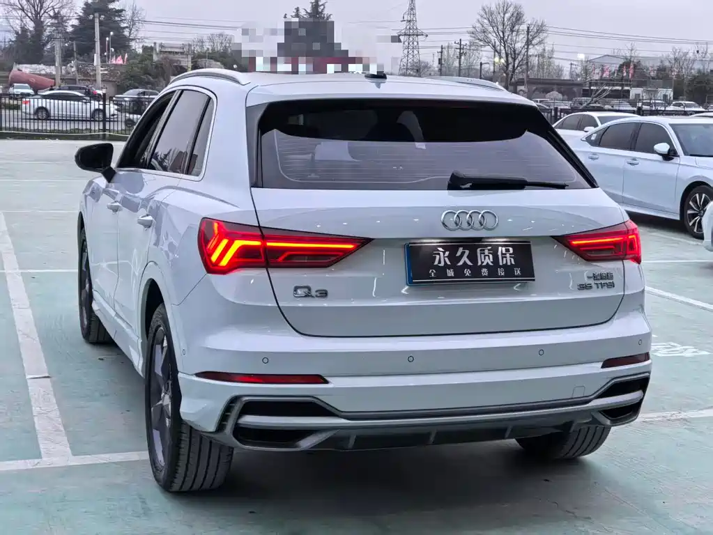 Audi Q3 — фото 22