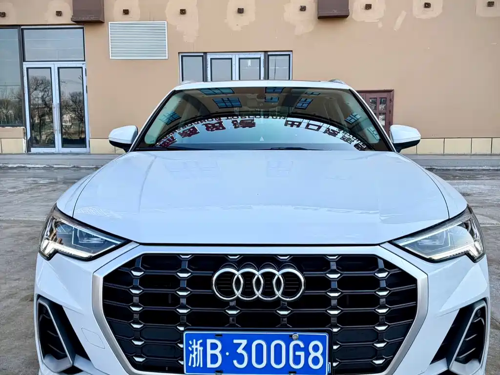 Audi Q3 — фото 2