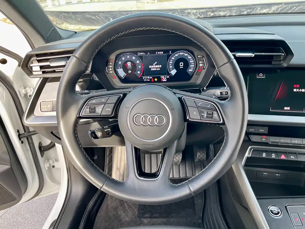 Audi A3 — фото 13