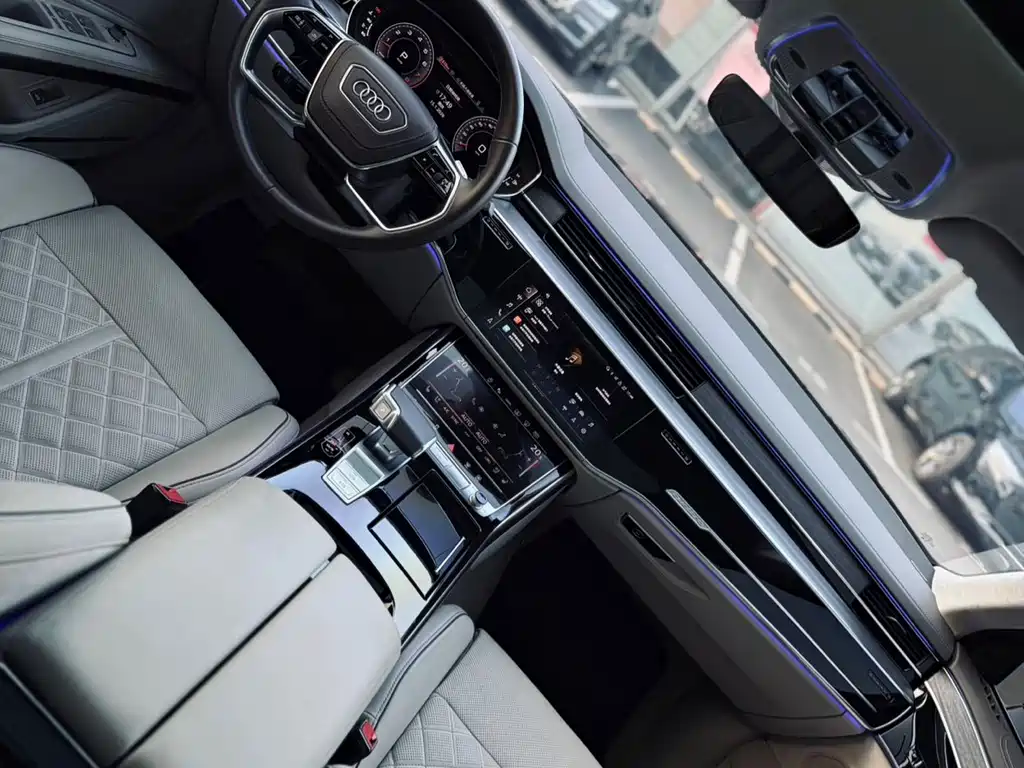 Audi A8 — фото 4