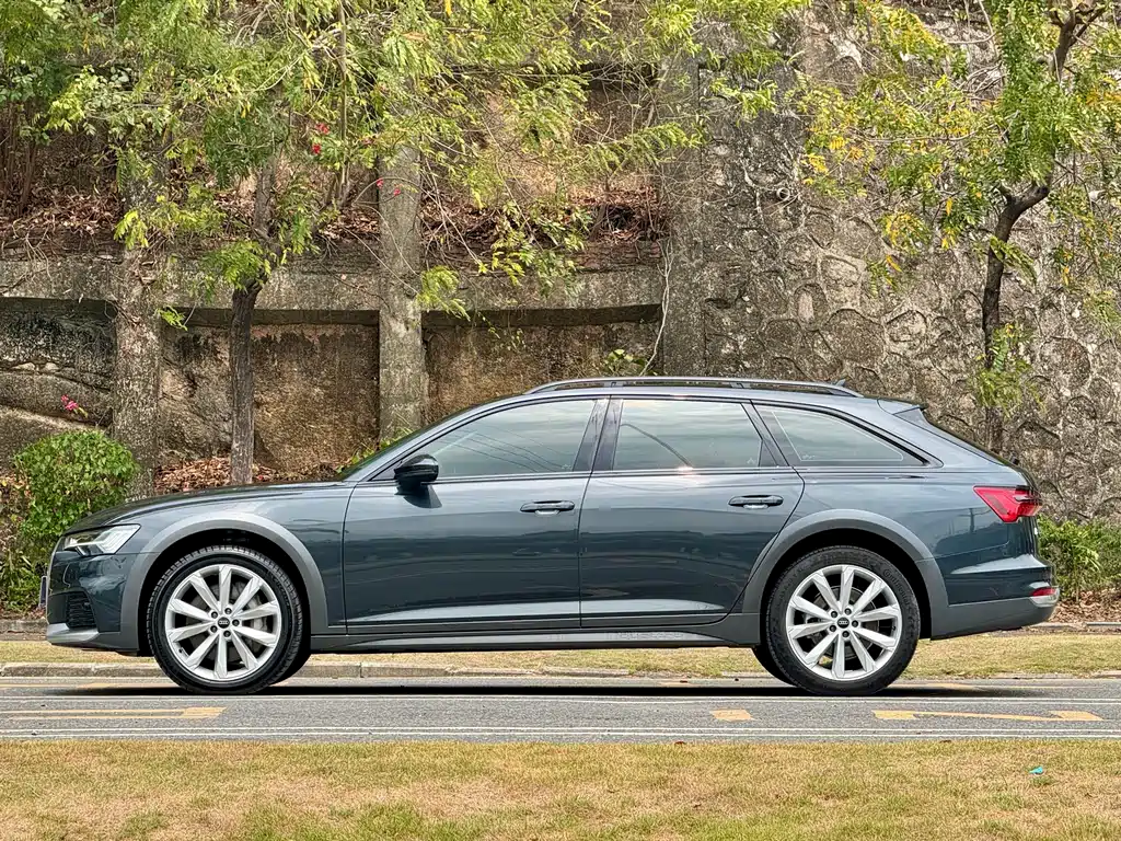 Audi A6 (Import) — фото 4