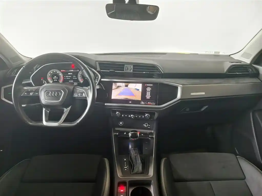 Audi Q3 — фото 5