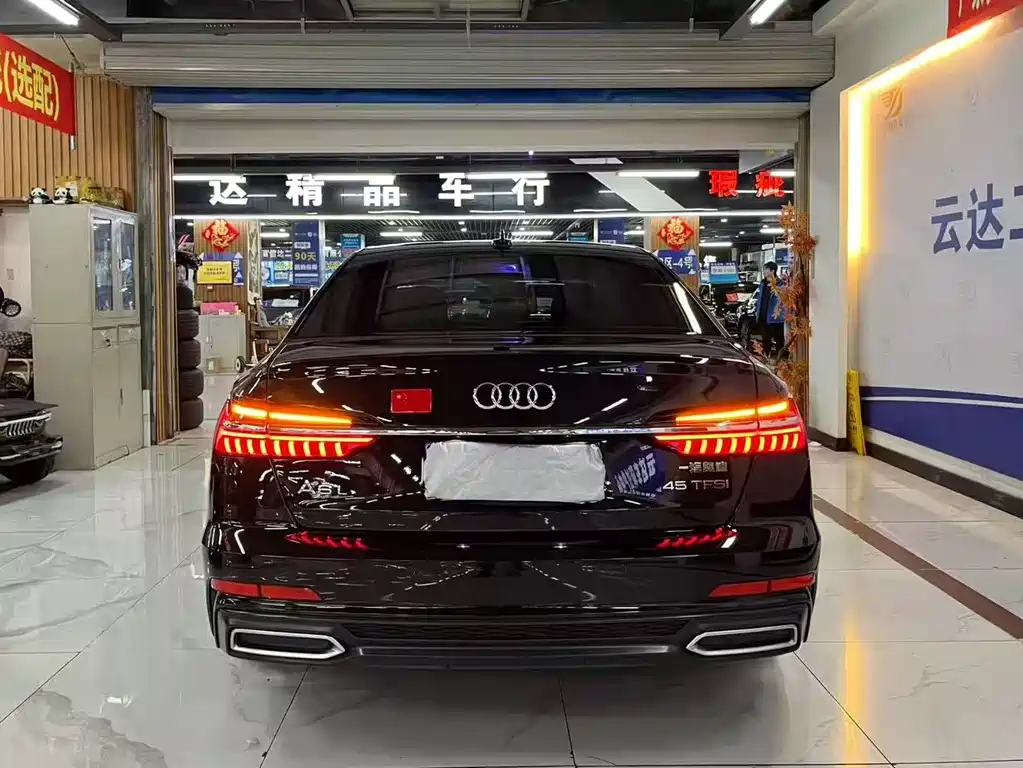 Audi A6L — фото 6