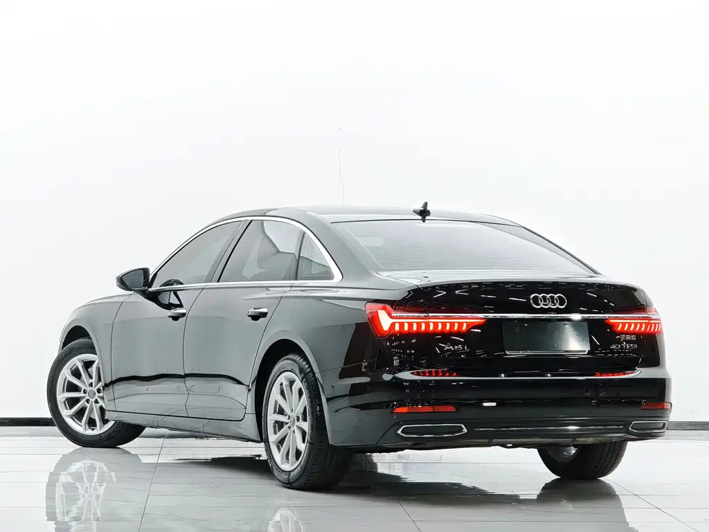 Audi A6L — фото 20