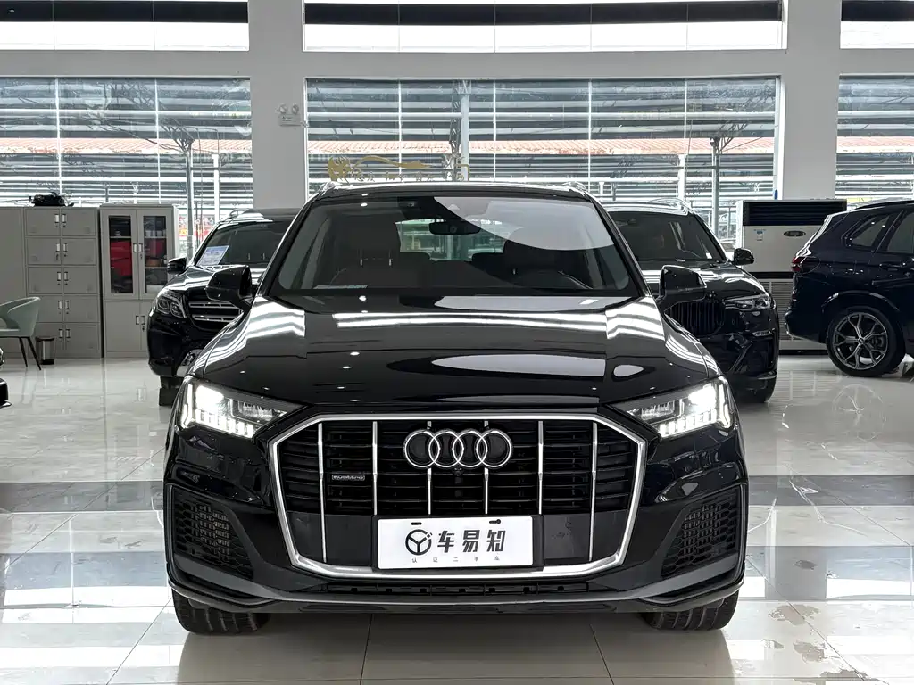 Audi Q7 — фото 2