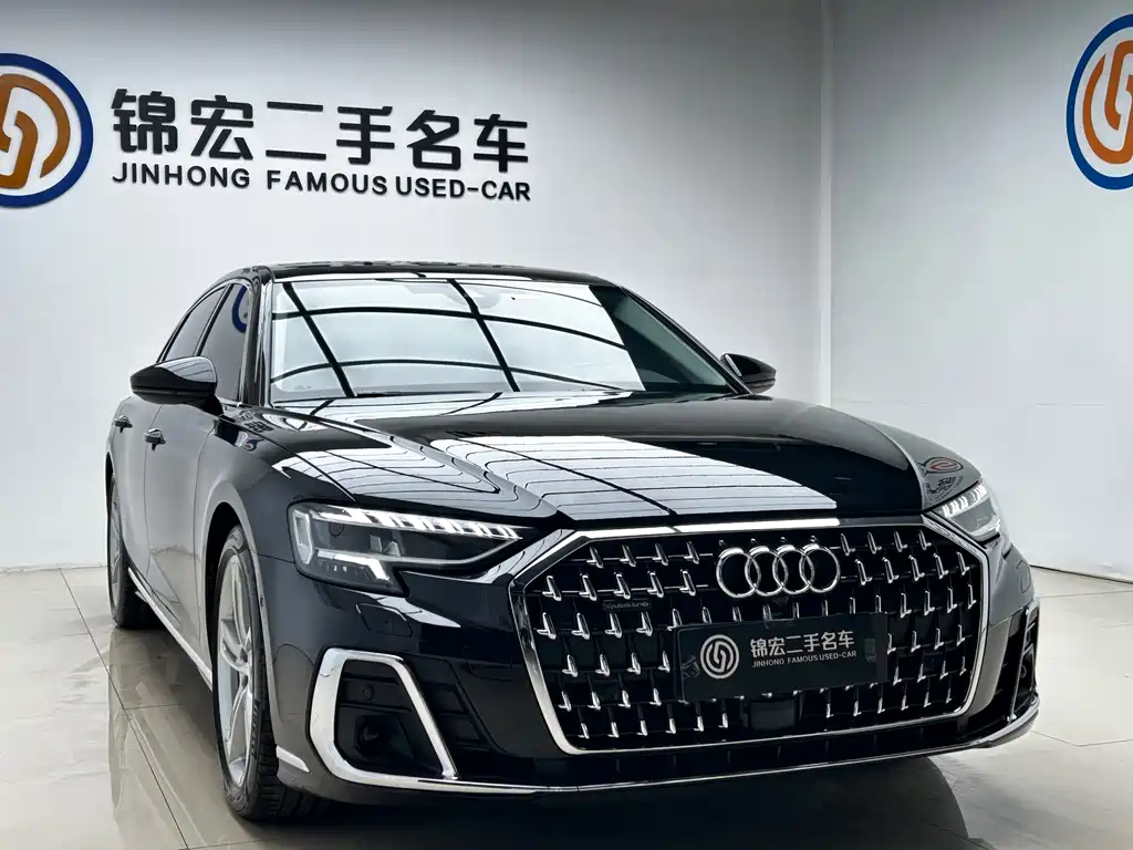 Audi A8 — фото 3