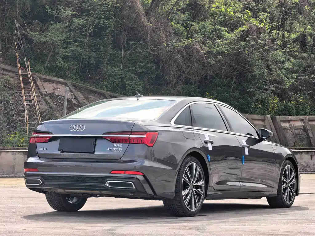 Audi A6L — фото 15