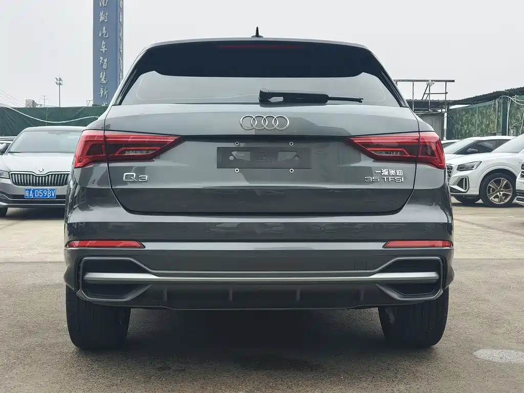 Audi Q3 — фото 8