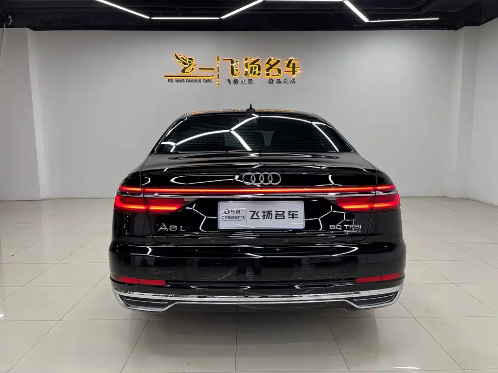 Audi A8 — фото 17
