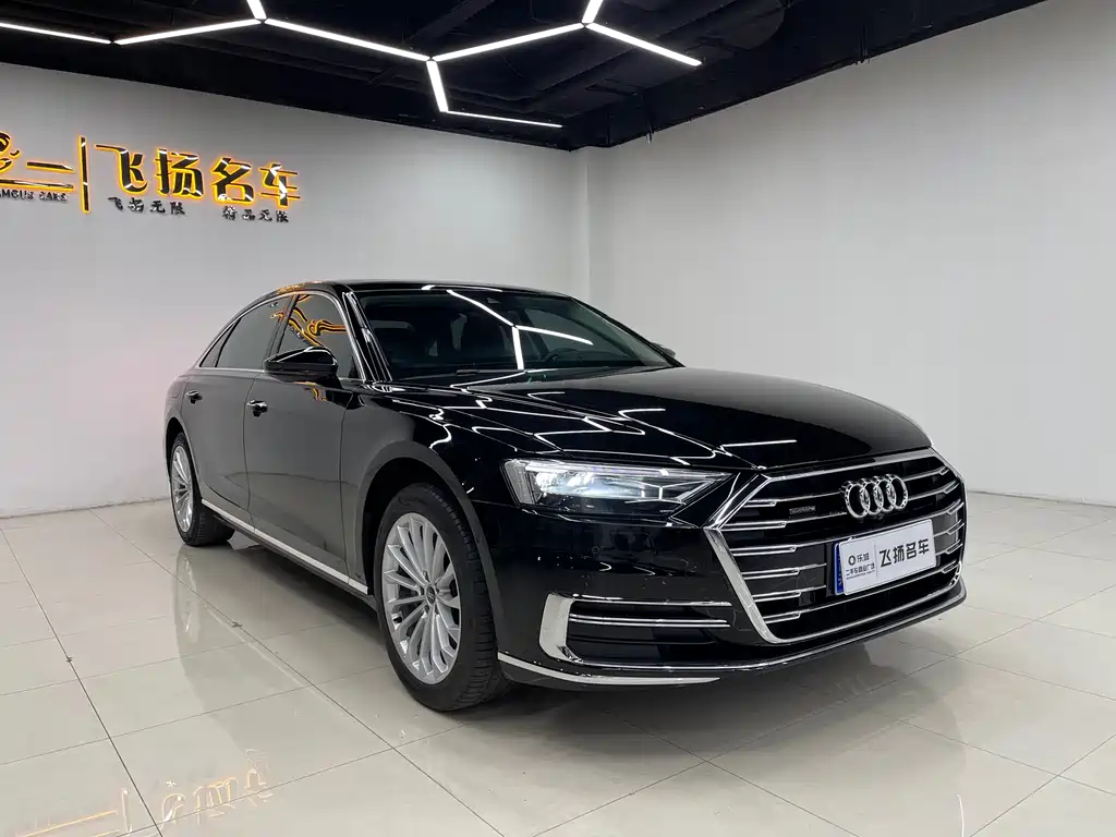 Audi A8 — фото 3