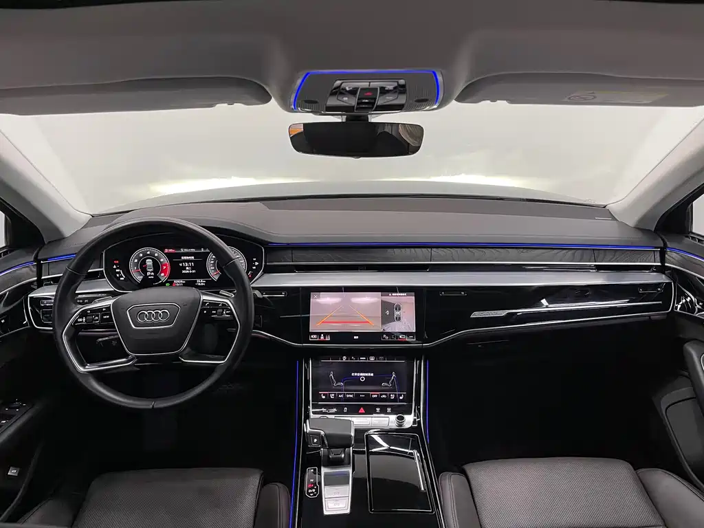 Audi A8 — фото 8