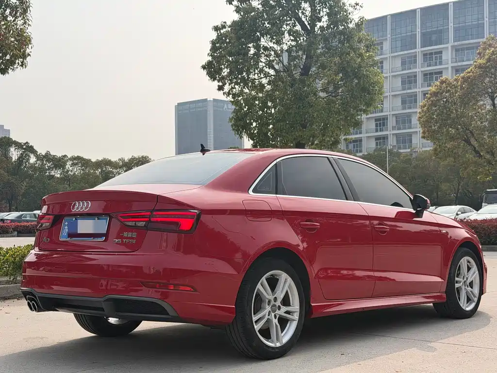 Audi A3 — фото 6