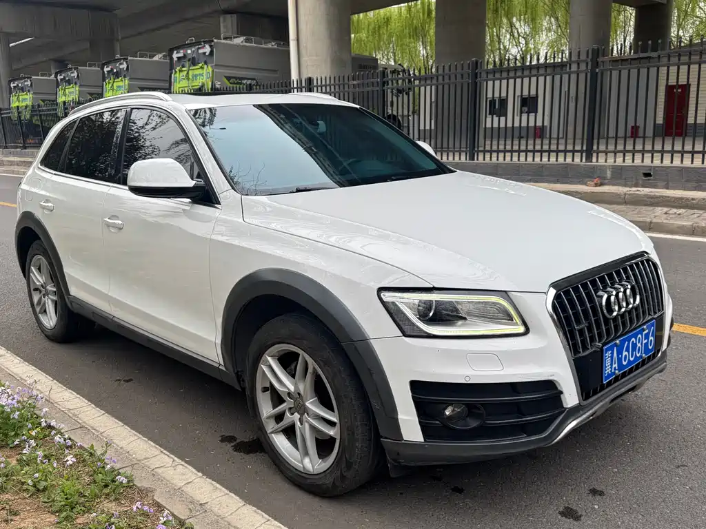 Audi Q5 — фото 14