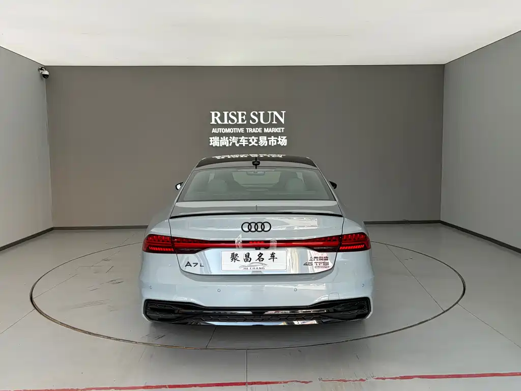 Audi A7L — фото 14
