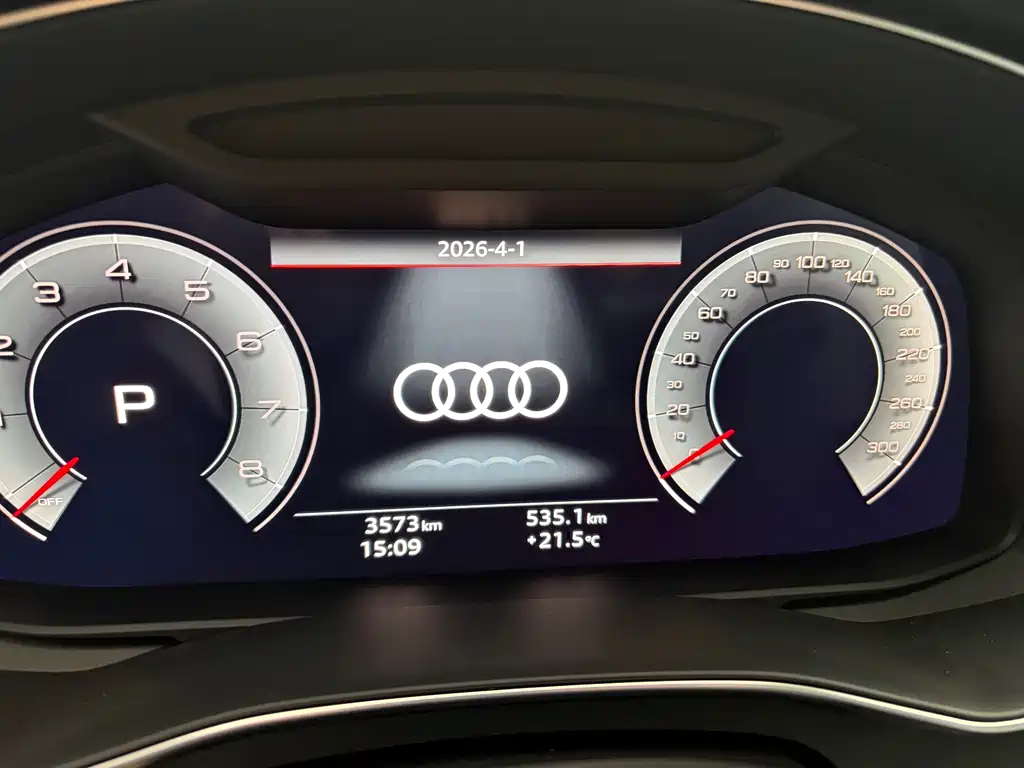 Audi A7L — фото 8