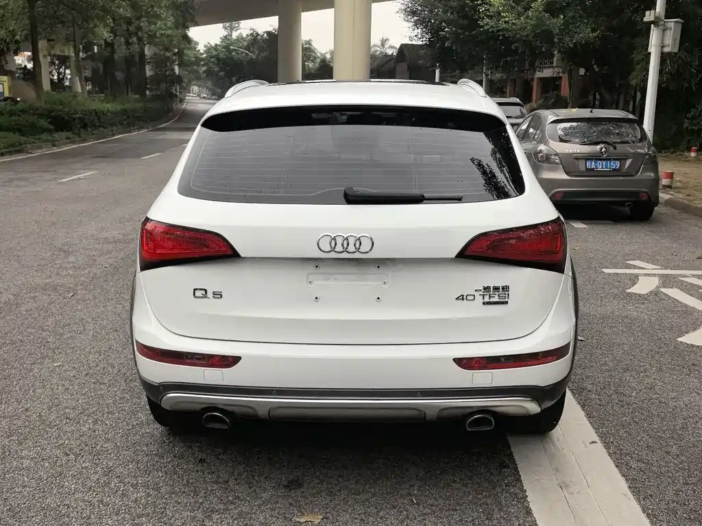 Audi Q5 — фото 15